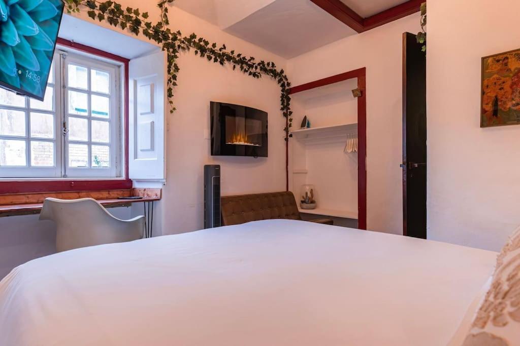 Unique Luxurious 17-Century Smart Chapel In Historical Center - Sintra Wow Vila Exterior foto